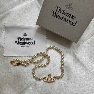 Vivienne Westwood MINI BAS RELIEF PEARL CHOKER
